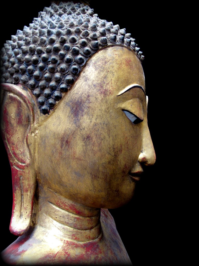 Early 18C Wood Thai Buddha #036-2