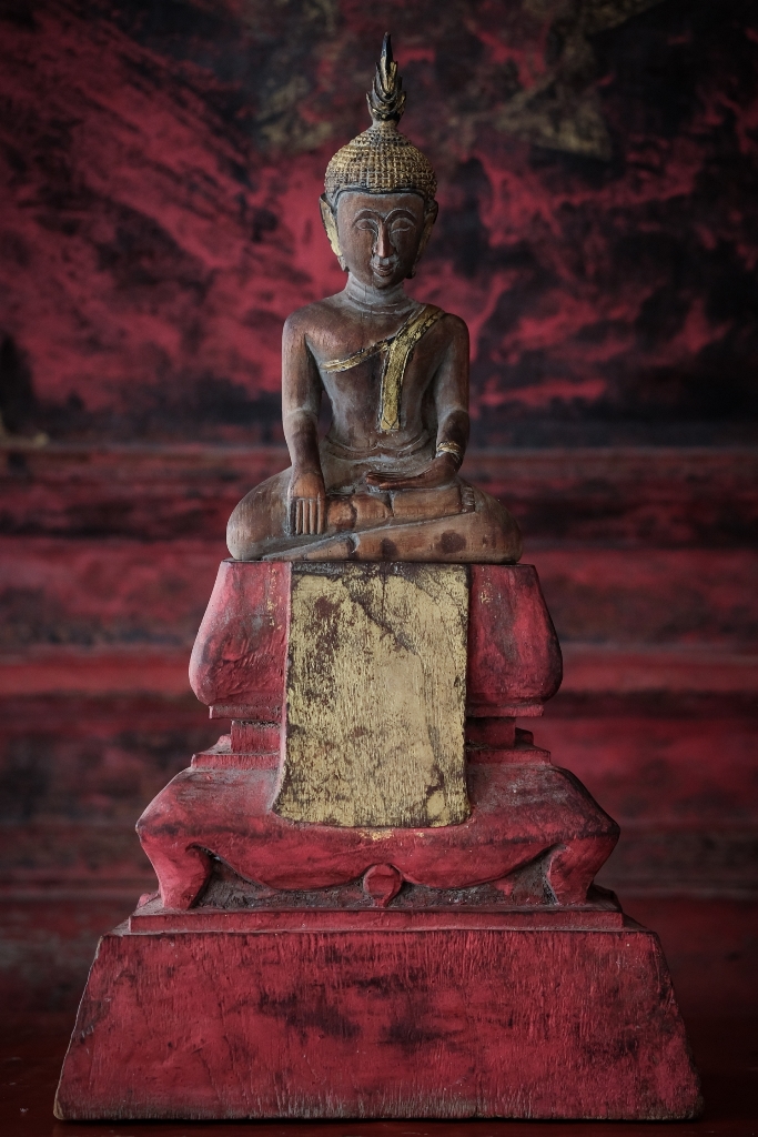 Extremely Rare 19C Wood Sitting Thai Lanna Buddha #075-2