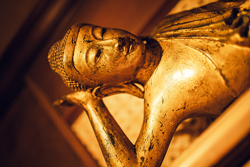 #recliningbuddha #mandalaybuddha #buddha #buddhastatue #asianart #burmesebuddha #buddha #antiquebuddhas #antiquebuddha