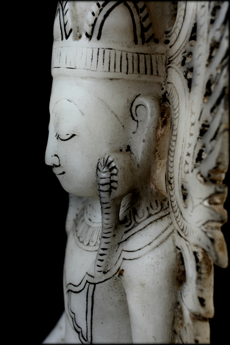 Extremely Rare 18C Alabaster Ava Buddha #BB176