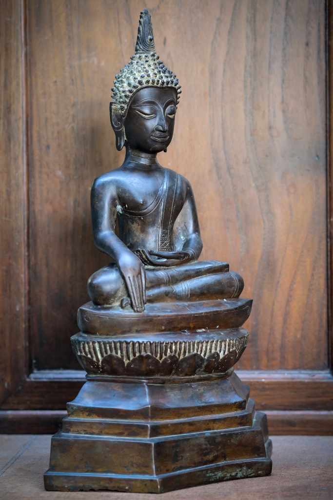 Extremely Rare 18C Sitting Bronze Laos Buddha #DW401