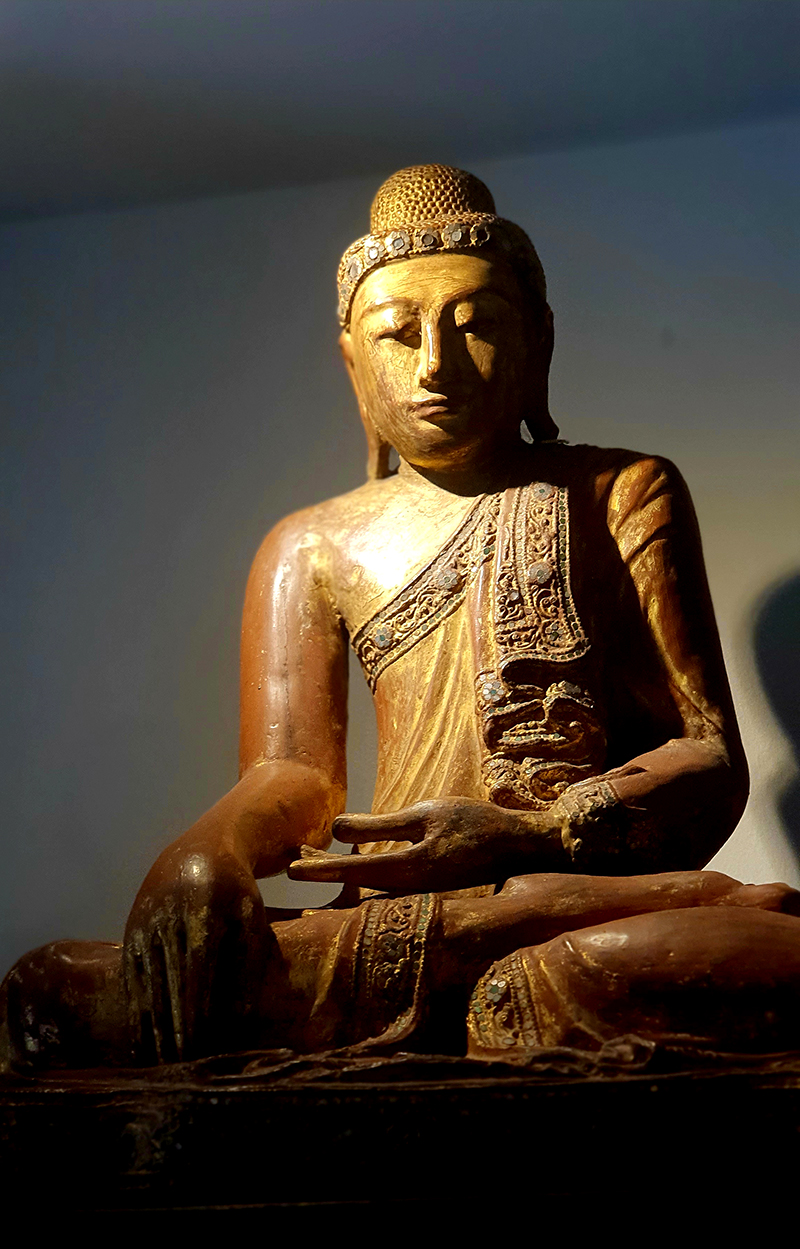 #mandalaybuddha #burmesebuddha #buddha #buddhastatue #antiquebuddhas 3antiquebuddha