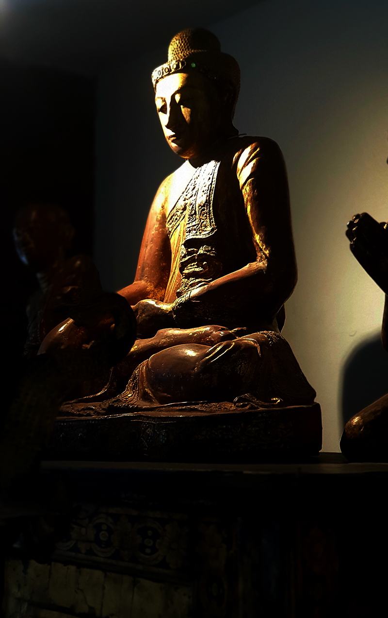 #mandalaybuddha #burmesebuddha #buddha #buddhastatue #antiquebuddhas 3antiquebuddha