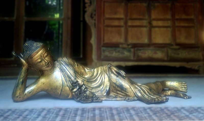 #recliningbuddha #mandalaybuddha #buddha #buddhastatue #asianart #burmesebuddha #buddha #antiquebuddhas #antiquebuddha
