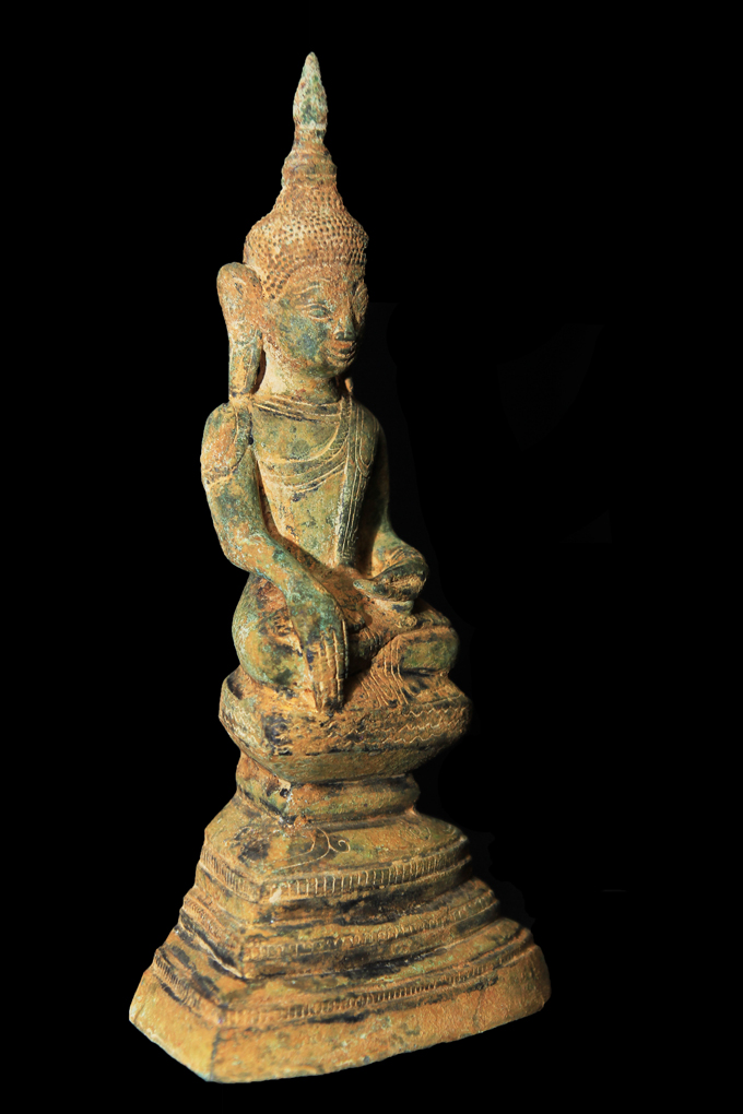 Extremely Rare 17C - 18C Bronze Burmese Ava Buddha # BB143