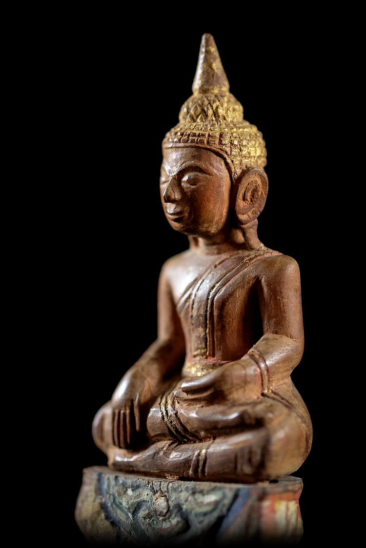 Extremely Rare 19C Wood Thai Lanna Buddha #BB111