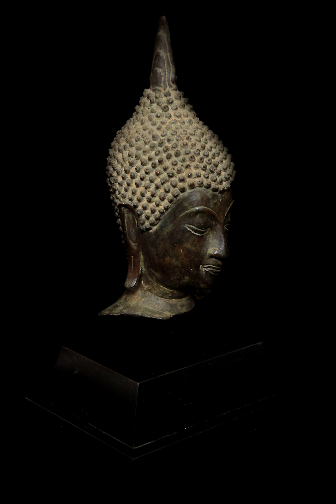 Extremely Rare 18C Bronze Sukhothai Buddha Head # BB191