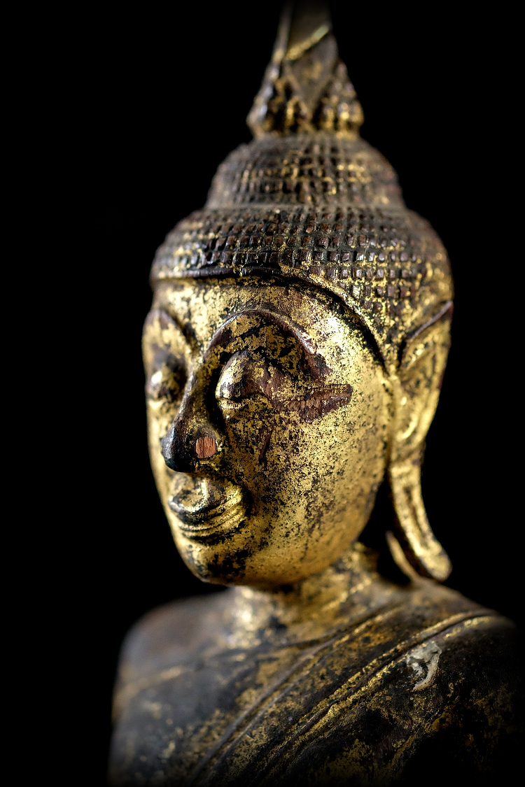 Extremely Rare 18C Wood Thai Ayuttaya Buddha #A136