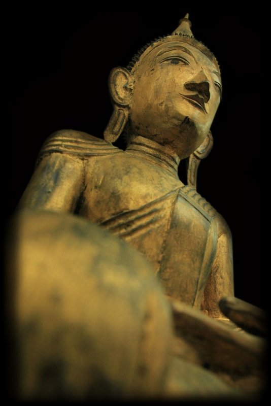 Extremely Rare 19C Wood Sitting Tai Yai Burma Buddha # BB088