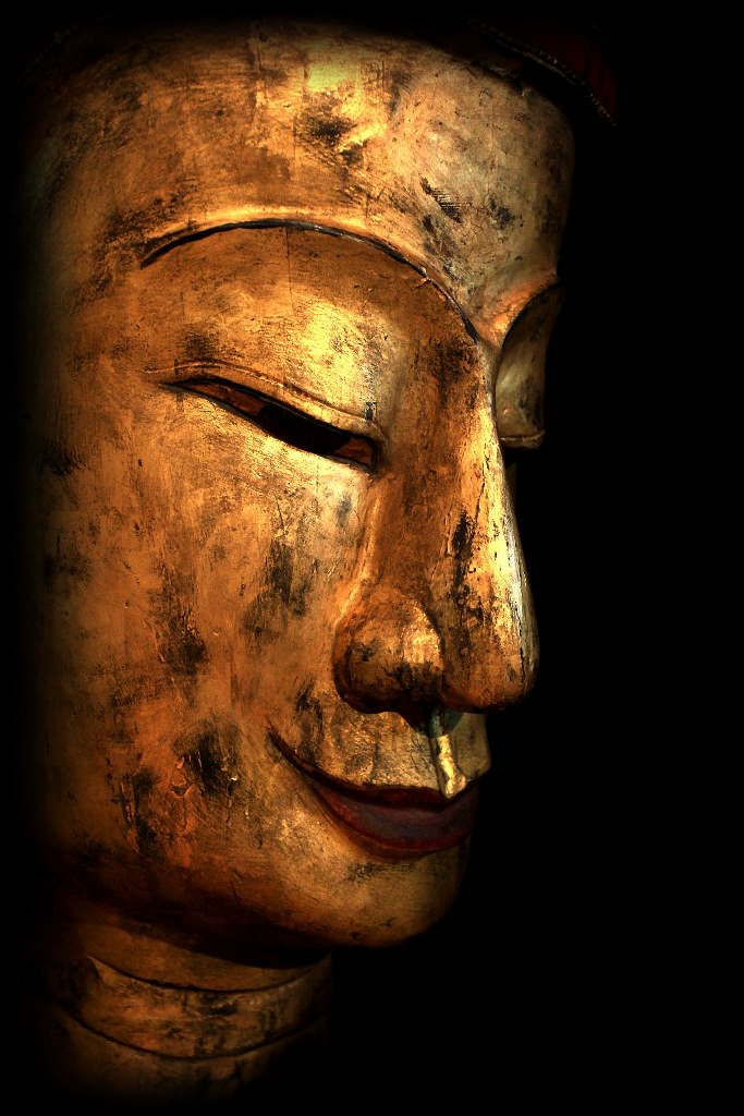 Extremely Rare 18C Wood Shan Burmese Buddha Head #BB301