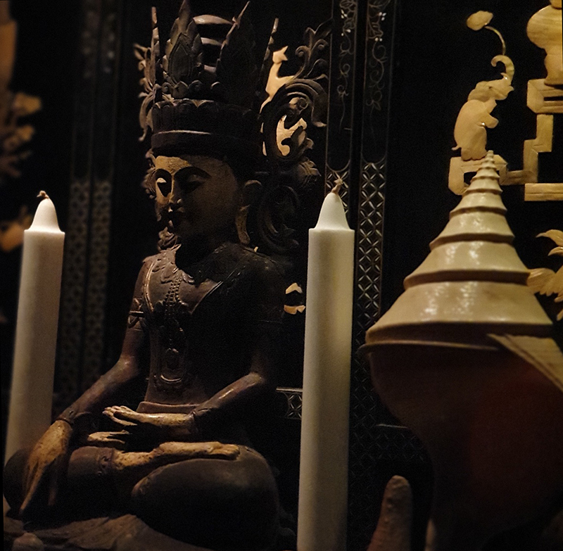 Extremely Rare 18C Sitting Bronze Laos Buddha #DR.05-02