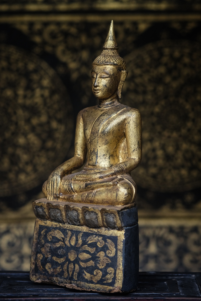 #thaibuddha #buddha #buddhas #antiquebuddhas #antiquebuddha #woodbuddha #sittingbuddha