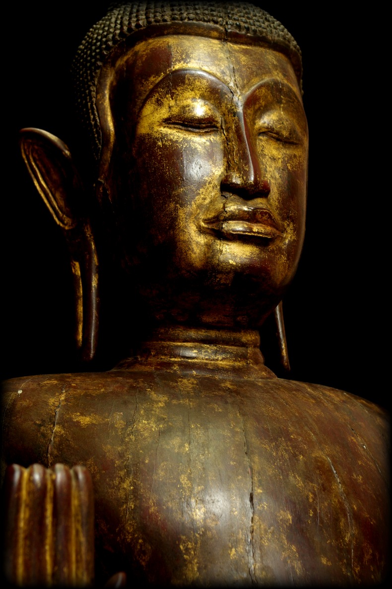 Extremely Rare 18C Wood Cambodia Buddha #AL046
