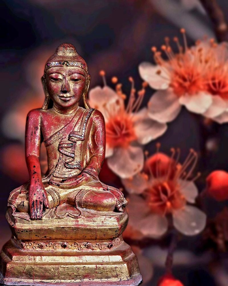 #lacquerbuddha #burmabuddha #buddha #buddhas 3antiquebuddhas #antiquebuddha