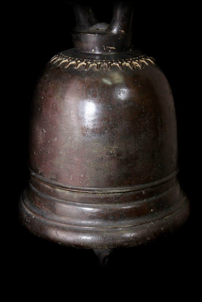 Extremely Rare Early 19C Bronze Laos Temple Bell #BB213